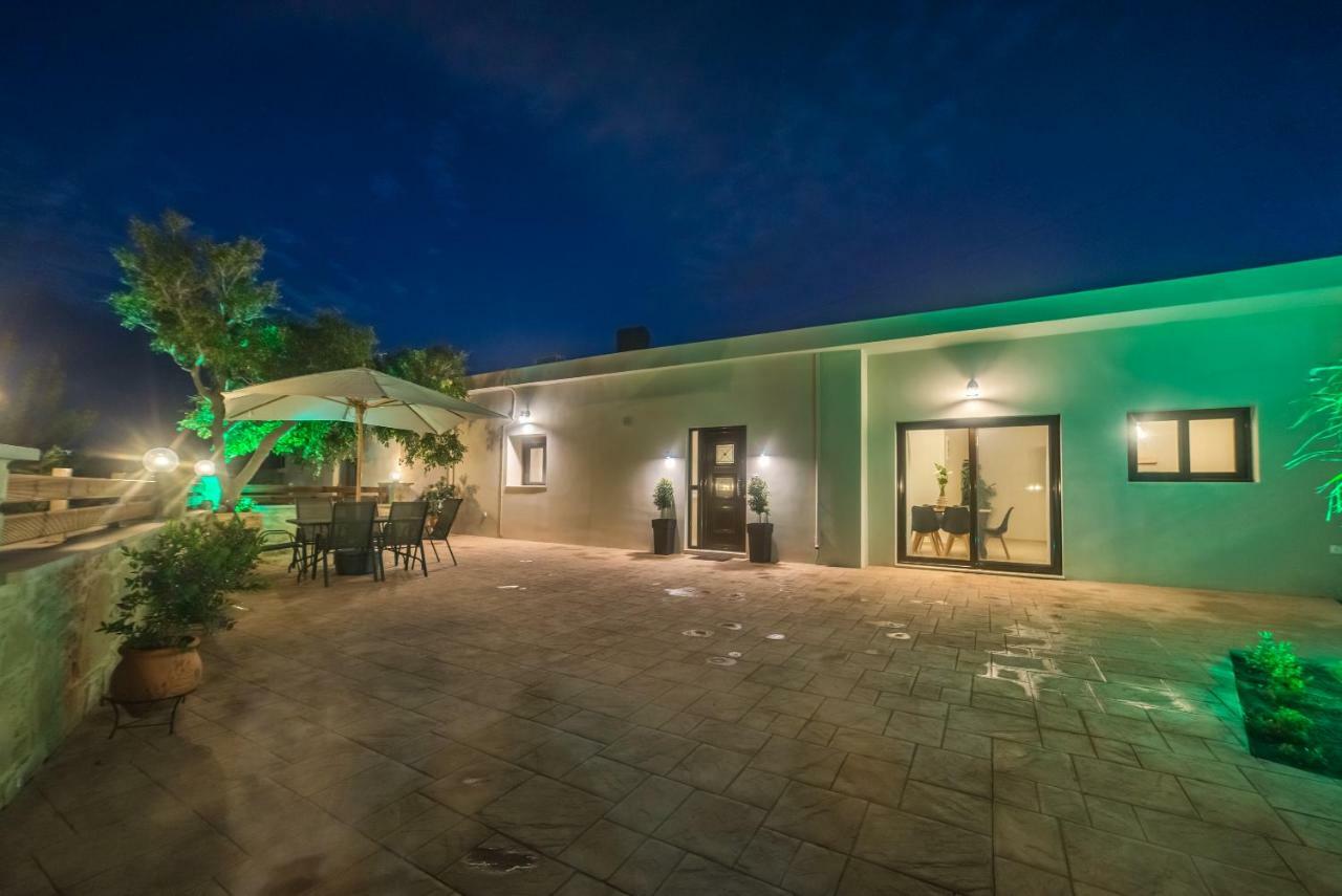 Villa Amarantos House à Kíssamos Extérieur photo