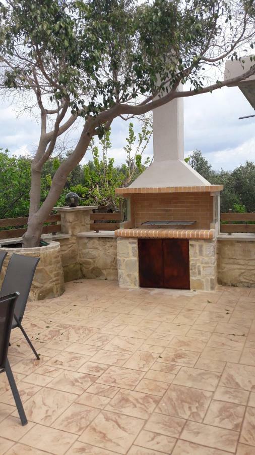 Villa Amarantos House à Kíssamos Extérieur photo